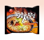 농심(대표이사 辛東原)은 한국인 누구나가 부담없이 맛있게 즐기는 감자탕을 라면으로 구현한 ‘감자탕면’을 2006년 9월 25일부터 판매한다.