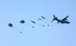 화물투하중인 CN-235