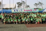 지난 4월 경주 보문단지에서 열린 경주마라톤에 참석한 삼성코닝정밀유리 임직원들  