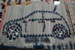MINI 코리아는 미사리 조정경기장에서 300여명의 MINI 고객들이 직접 참여한 이색적인 행사 