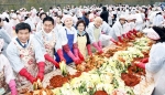 현대중공업이 11월 22일(수) 오전 10시부터 울산 서부축구장(동구 서부동)에서 ‘사랑의 김장담그기’ 행사를 개최한다.