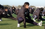 오는 10월 광주에서 열리는 제88회 전국체전에서 우수한 성적을 목표로 1월 2일부터 2007년 동계 합동훈련에 돌입한 조선대학교(총장 김주훈) 선수단이 체력훈련에 땀흘리고 있다.
