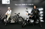 BMW 코리아는 오늘(금) 한남동 BMW 모토라드 서울 전시장에서 신형 모터사이클 R 1200 R을 첫 공개하였다.