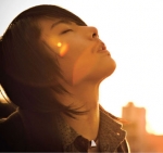 3년여만의 공백을 깨고 5집 정규 앨범 ‘The Breeze of Sea’를 출시한 박효신의 5집 첫 번째 타이틀 곡인 ‘추억은 사랑을 닮아’의 뮤직비디오가 공개됐다.