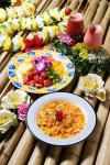 열대테마 레스토랑 카후나빌(www.kahunaville.co.kr)이 봄을 맞아 식용 꽃으로 만든 플로라 세트를 출시했다.

