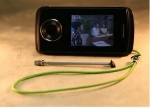 지상파 DMB 폰에 부착된 악세사리 DMB Antenna