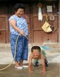 <금상 : 조 용 운> 제목 : 물은 행복이 되어 흐르고...