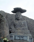 관봉 석조여래좌상