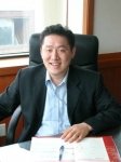 B7 아이스크림 이창용 대표, 멀티카페 창업 전략에 대해 설명하고 있다