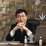 더페이스샵 송기룡 대표는 3년 연속 여성인권운동단체인 한국여성의전화연합과 후원계약을 체결하고 여성인권 향상을 위한 활동을 집중 지원하겠다고 밝혔다.