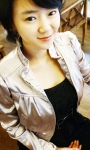 직접 모델을 하고 있는 김현애 사장