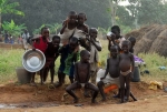 엔싸이버 사진 커뮤니티 ‘Earth Village Here & There’에 100만 번째로 수록된 엔싸이버 기자단 하성원 작가의 아프리카 시에라리온 어린이 사진