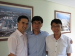 ASNT Level Ⅲ 자격 시험에 합격한 직원들이 기념촬영을 하고 있다.
(왼쪽부터 박우인 대리, 최광범 대리, 김의수 사원)