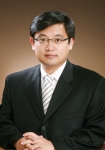 지적재산권 전문 건국대 법대 정연덕 교수 직접 특허 등록