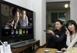 LG데이콤(대표 박종응 www.lgdacom.net)은 인터넷TV 업계 최초로 리모콘 버튼 조작만으로 실시간 인기 채널과 VOD를 바로 보여주는 myLGtv 인기채널 및 VOD 서