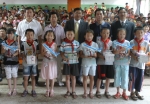 대한항공은 중국 지역 사회공헌 프로젝트인 ‘애심계획’(愛心計劃)의 일환으로 6월 29일 중국 우한시 소재 창쉔링제중신 초등학교에서 도서 기증 행사를 개최했다. 
이날 행사에서 이
