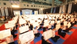 대한항공은 창사 40주년 기념 행사의 일환으로 9월 25일 서울 공항동 대한항공 본사에서 최고의 항공 업무 지식을 갖춘 임직원을 뽑는‘도전! 대한항공 골든벨’을 개최했다. 더욱 신