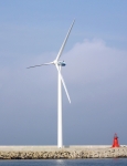 현대중공업이 울산 본사에 설치해 가동 중인 1.65MW급 풍력 발전기. 
이번에 수주한 발전기와 동급이다.
