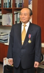 오 명 건국대 총장 캄보디아 국가훈장 받아
