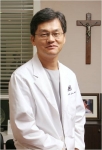 압구정 정원성형외과 서만군 원장