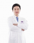 “쌍꺼풀 재수술, 수술 후  6개월은 지난 다음 고려하세요”