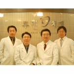 사진 좌측부터 루덴치과 (이재휴 원장, 조동현 박사, 신동렬 박사, 김재석 박사)