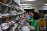 우편집중국, 부재자투표용지 발송으로 분주
