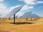 현대중공업이 2007년 스페인 엘보니요(ELBONILLO)에 설치한 7MW급 태양광 발전소