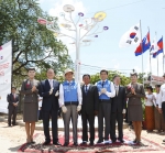 19일 (현지시각) 캄보디아 씨엠립 앙코르와트 주변 '한-캄보디아 우정의 도로(Cambodia-Korea Friendship Road)' 에서 아시아나항공 윤영두