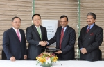 쌍용자동차와 마힌드라&마힌드라가 8월 23일 서울 웨스틴조선호텔에서MOU 체결식을 가졌다.
사진은 왼쪽부터 쌍용차 박영태 공동관리인, 이유일 공동관리인, 마힌드라&마힌드라 파완 