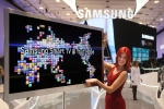 삼성전자는 '스마트 큐빅스'를 통한 스마트 TV에 대한 소개와 더불어 스마트 TV 체험존을 마련, '글로벌과 로컬'이라는 두 가지 테마를 통해 