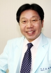 피부 위 하얀 반점 ‘백반증’ 조기치료 할수록 완치율 높아진다
