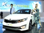 기아자동차가 3월 31일부터 4월 10일까지 경기도 일산 한국국제전시장(KINTEX)에서 개최되는 ‘2011 서울모터쇼’친환경 중형 세단 ‘K5 하이브리드’를 국내 최초로, 소형 