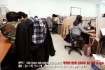 바이어스, 군복 입고 출근하고 교복입고 회의하는 만우절 인증샷으로 화제