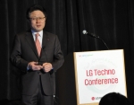 LG전자 최고기술책임자(CTO) 안승권 사장이 16일(현지시간) 미국 산호세 메리어트 호텔에서 열린 '테크노 컨퍼런스' 참석자들에게 LG전자의 차세대 신성장 엔진