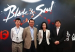 왼쪽부터 마크 렌 텐센트 게임즈 대표, 마틴 라우 텐센트 총재, 윤송이 CSO/COO, 윤재수 전략기획실 상무