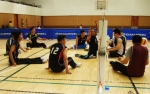 대회를 대비하여 연습에 매진하는 좌식배구팀