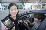 KT는 전국 고속도로는 물론 서울, 수도권 지역 간선도로까지 국내 최대인 774개 CCTV 영상을 통해 실시간 교통상황을 확인할 수 있는 스마트폰 애플리케이션 ‘올레 CCTV교통’