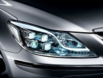 서울반도체가 국내 최초로 개발한 자동차 헤드램프용 LED 제품
