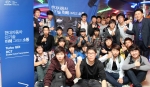 현대자동차(회장 정몽구)는 7일 서울시 용산구 랜드시네마에서 자동차학과 교수 및 대학생 총 250여 명을 대상으로 ‘현대차 신기술 설명회’를 실시했다고 밝혔다.
 
사진은 7일