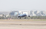 대한항공이 부분품 제작에 참여하고 있는 미 보잉사의‘꿈의 항공기’B787이 17일 성남공항에서 첫 선을 보였다. 이 항공기는 조양호 한진그룹 회장의 특별 요청으로‘서울 국제항공우주