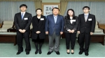 염홍철 대전시장, 공무원 최종합격자 합격증서 수여