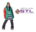 STL 스키·보드복 신상 라인업 출시…기능성은 기본, 활동성에 컬러감까지