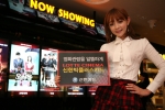 신한카드는 대형 멀티플렉스 영화관인 롯데시네마와 제휴를 맺고 롯데시네마는 물론 엔제리너스커피에서도 청구할인 서비스를 제공하는 ‘롯데시네마-신한빅플러스카드’를 출시했다고 14일 밝혔
