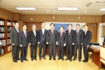 왼쪽부터 홍승활 대구시 행정관리국장, 박의식 경북도 정책기획관, 김연창 대구시 경제부시장, 윤종진 경북도 기획조정실장, 김범일 대구시장, 이주석 경북도 행정부지사, 여희광 대구시 