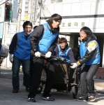 사회복무요원이 전하는 사랑 더하기 연탄 한 장