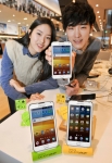 삼성전자는 5.0형 대화면, 1GHz 듀얼코어 프로세서를 적용한 스마트 플레이어 신제품 '갤럭시 플레이어 70 플러스'를 5일 출시한다.