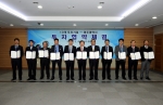 왼쪽부터 (주)제일와이어컷팅 대표이사 전성범, (주)이지디탈 대표이사 김승완, (주)덕유 상무이사 정진기, (주)제이엠케이 대표이사 손종민, 현대모비스(주) 부사장 조원장, 강운태