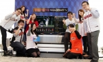 삼성전자는 2012년 프로야구 시즌 개막을 맞아 'KBO LIVE 프로야구 2012' 스마트TV 앱을 출시한다.