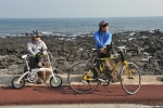 빈폴아웃도어의 ‘글램핑 인터랙티브 무비’ 촬영장에서 약 한달여만에 재회한 김수현(오른쪽), 정은표(왼쪽) 두사람은 다시 한번 환상의 호흡을 선보이며 2012년 상반기 최고의 콤비임